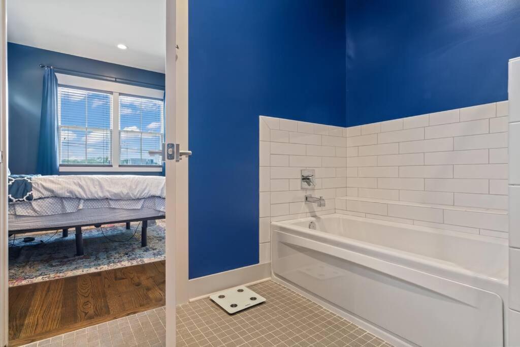 King Bed, Balcony, Covered Patio & Firepit! 8 Minutes From Broadway Nashville Dış mekan fotoğraf